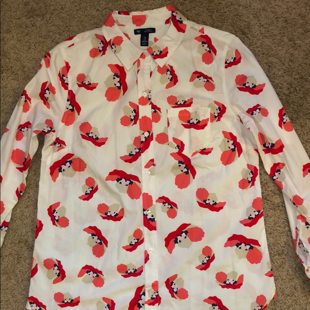Gap Factory off white floral button up shirt. Med
